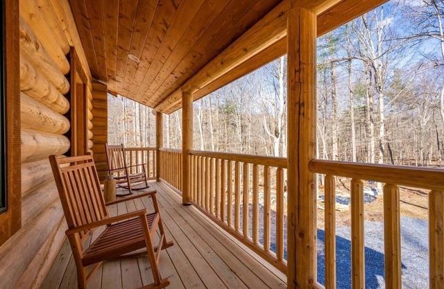 Sugarloaf Log House Studio