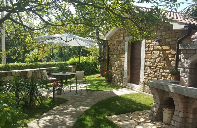 Studio Apartment Cami - magnifique cottage dans un style authentique d'Istrie