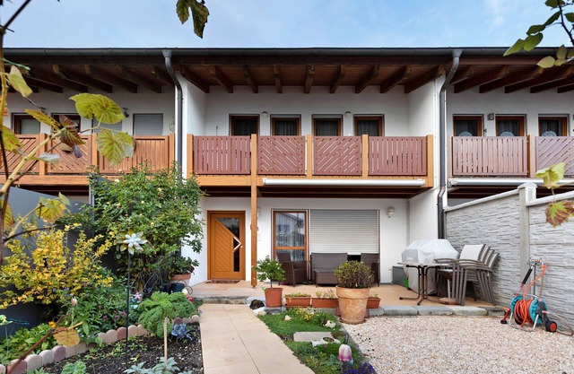 Studio 'Souterrain' avec terrasse partagée, jardin partagé et Wi-Fi