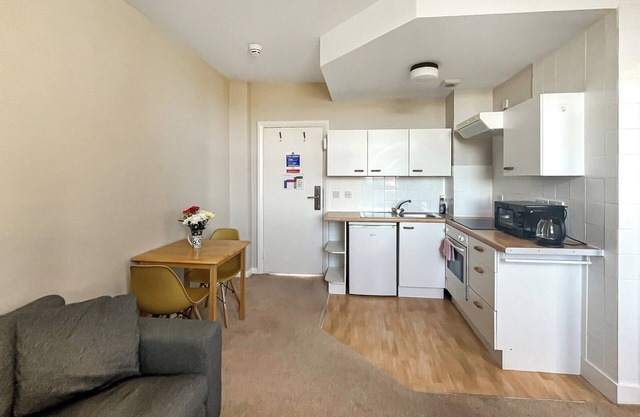 Apartment 30 - UK48733