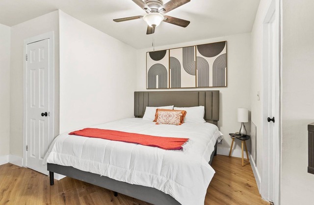 Cozy studio 6min to Huntsville Botanical Gardens!