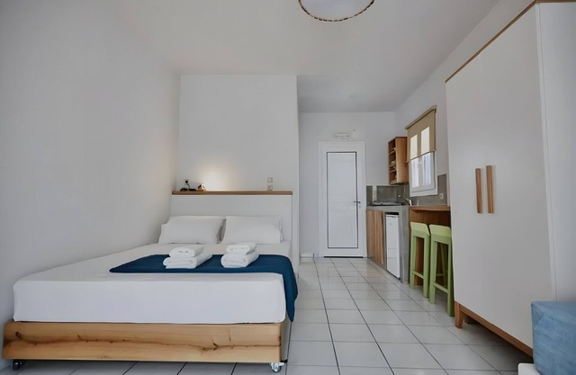 Studio 'Irene 3 Superior Triple 2' avec vue sur la mer, Wi-Fi et climatisation.