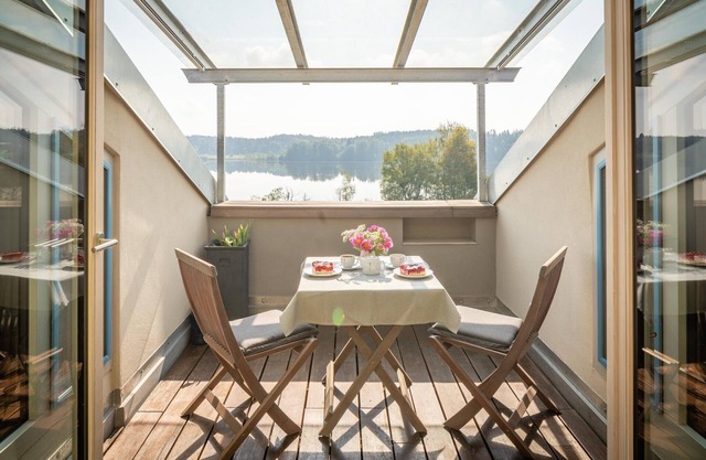 Studio "Loggia" avec vue sur le lac, jardin privé et Wi-Fi