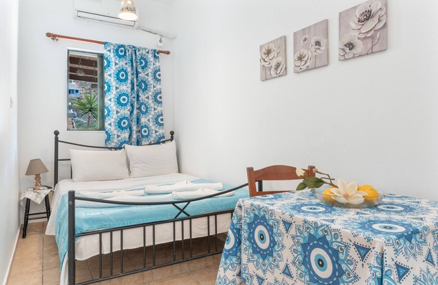 Studio 'Mouria' avec vue sur la mer, Wi-Fi et climatisation