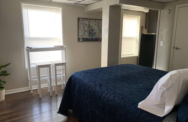 (25)-Studio-Appartement-Salle de bain privée séparée-Vue ville