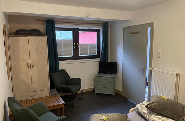 Studio 'Pepper' avec vue sur les montagnes, jardin privé et Wi-Fi