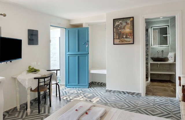 Studio "Politimi N8" avec vue sur la montagne, Wi-Fi et climatisation