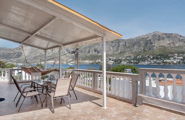 Studio 'Telendos' avec vue sur la mer, Wi-Fi et climatisation
