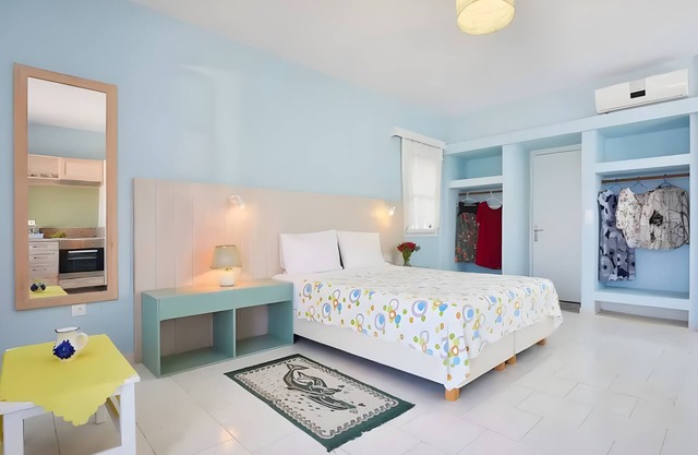 Studio 'Triple No 2' avec vue sur la mer, Wi-Fi et climatisation