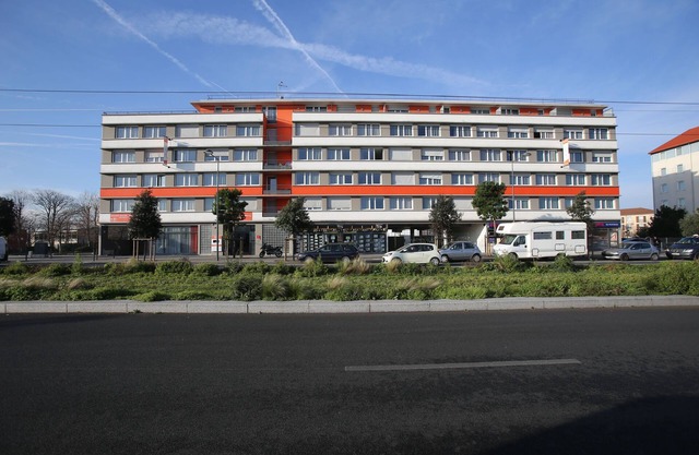 Studio av/ Balcon | Près de Paris | 2 min du Tram