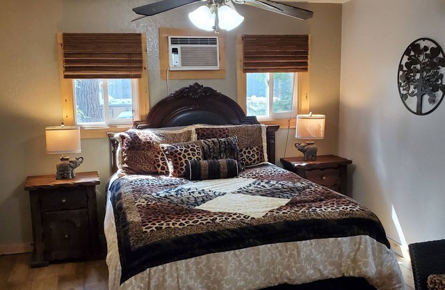 Studio B at Living Springs Resort w/Creek, Mt. Lassen