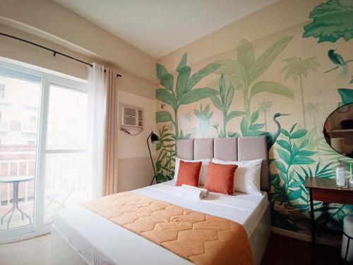 Studio Condo 3 mins to Mactan Airport with Pool and Gym