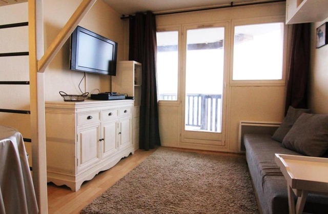 Studio cosy 4 pers avec balcon exposé sud, proche commerces et pistes, quartier des Jeux - FR-1-405-86