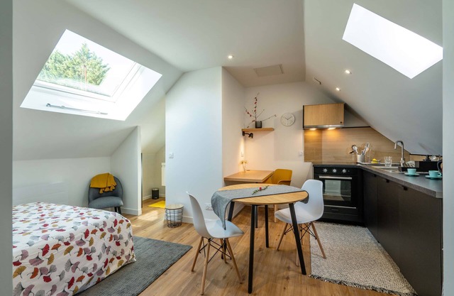 Studio D, en centre ville, cosy et chaleureux.
