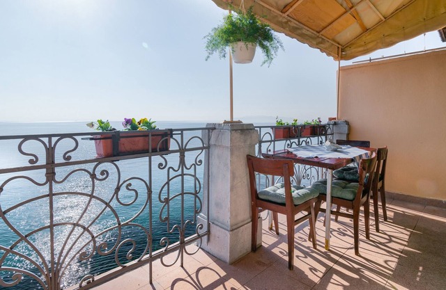 Garçonnière prés de la plage Opatija - Volosko, Opatija (AS-7912-a)