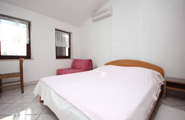 Garçonnière avec air conditionné Punta kriza, Cres (AS-383-a)