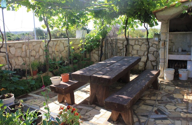 Garçonnière avec la terrasse et la vue sur le mer Punta kriza, Cres (AS-383-b)