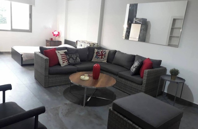 Studio à Dbayeh Dans Un Emplacement Privilégié, Wifi, 38m²