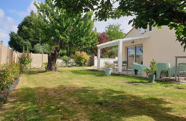 Studio indépendant avec jardin proche la palmyre