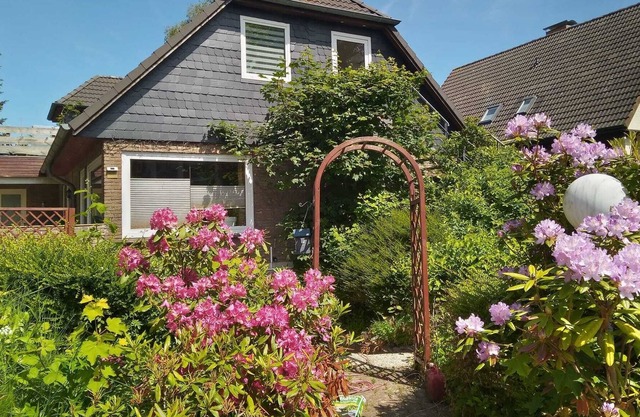 Studio 'Kleines Apartment Jordt ' with Private Terrace, Private Garden and Wi-Fi