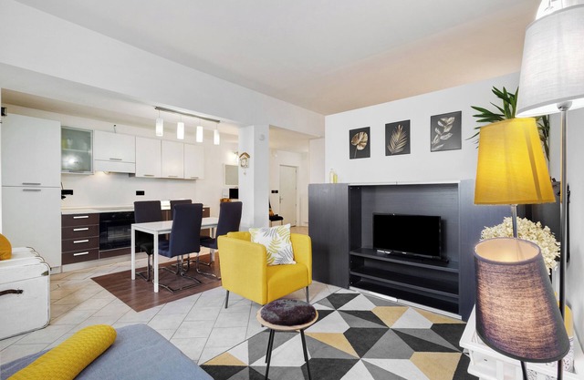 Studio 'Maria Beatrice Giallo' avec vue sur lac et Wi-Fi