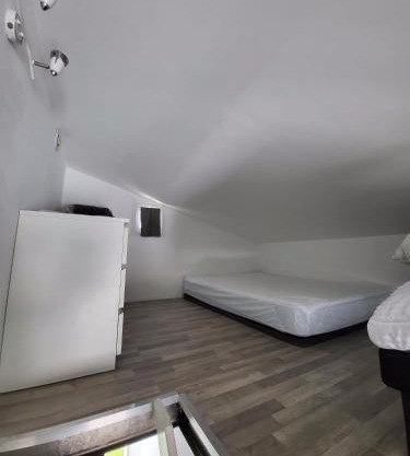 Studio mezzanine Saint Bres. 20min de Montpellier
