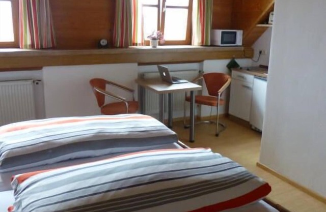 Studio-Salle de bain privée séparée-Vue sur la campagne