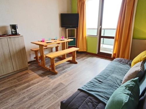 Studio rénové lumineux, balcon, animaux admis - FR-1-340-154