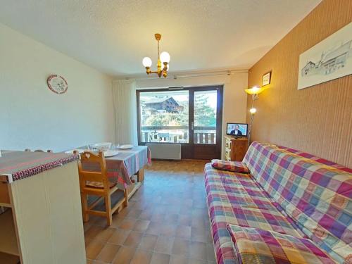 Studio RDC 4 pers, accès pistes, parking - FR-1-241-96