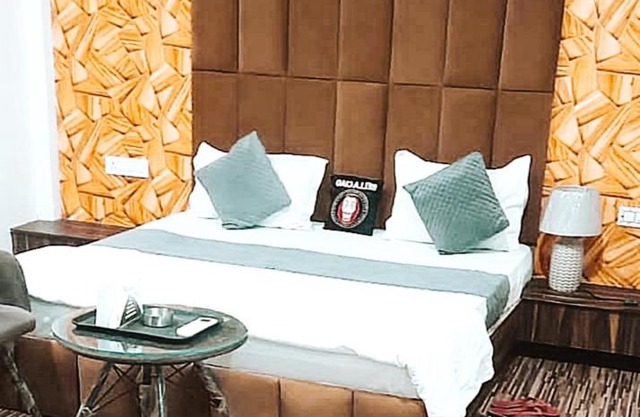 STUDIO ROOMS in BELLA CIAO INN -- By SKY Group -- Favourite of Corporate, Groups, Couples