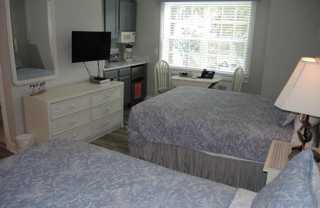 Studio Style Home 308L features Golf