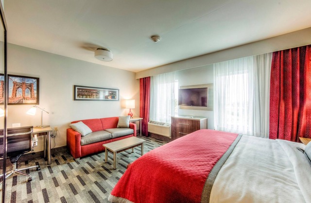 Suite Studio à seulement 1 mille d'OSU! | Piscine intérieure + centre d'affaires ouvert 24h / 24