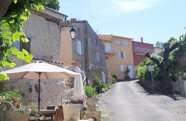 Studio tout confort dans maison de caractère