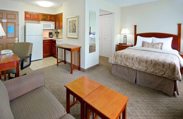 Studio w/ Kitchen | Free Breakfast Buffet.Pool