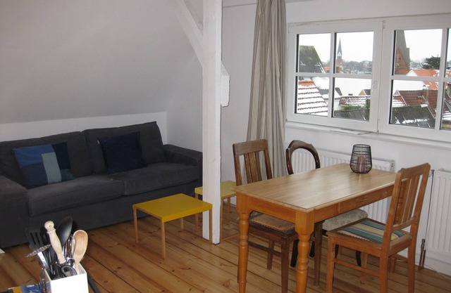 Studio avec vue panoramique, central en d. Vieille ville avec parking u. Fi