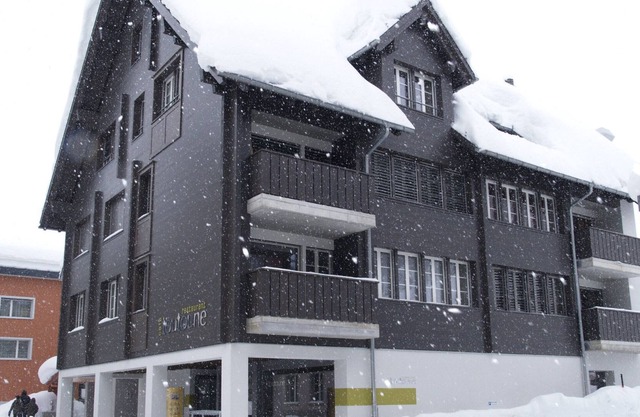 Stunning 1000sq Ft Apartment in Unparalleled Location