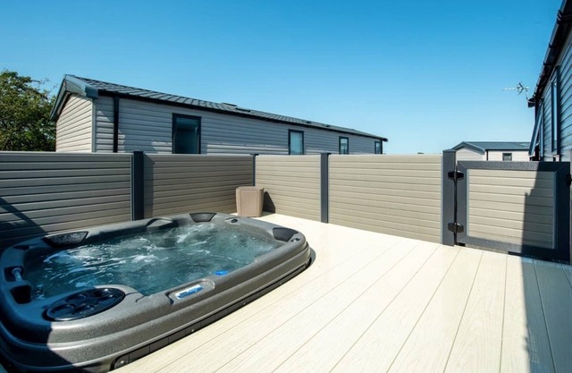 2 bedroom accommodation in Blackford