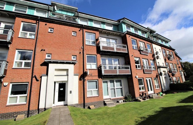 *Stunning 2 bed flat*