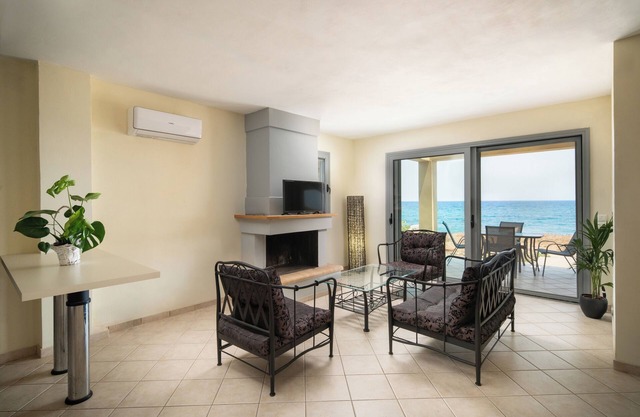 Aggeliki | Maison au bord de la mer