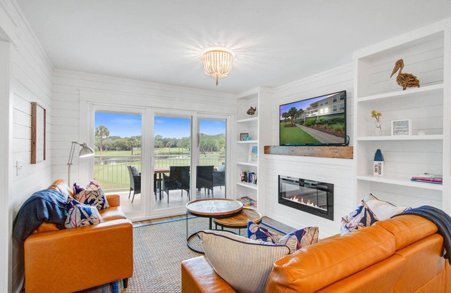 Stunning 2BR/2BA Atrium Villas condo with golf course views and private patio!