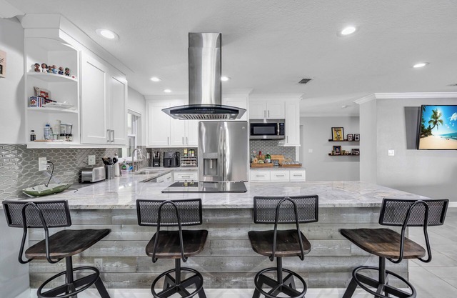 Stunning 3-bed, 2-bath pool home just 2 miles from downtown Sarasota