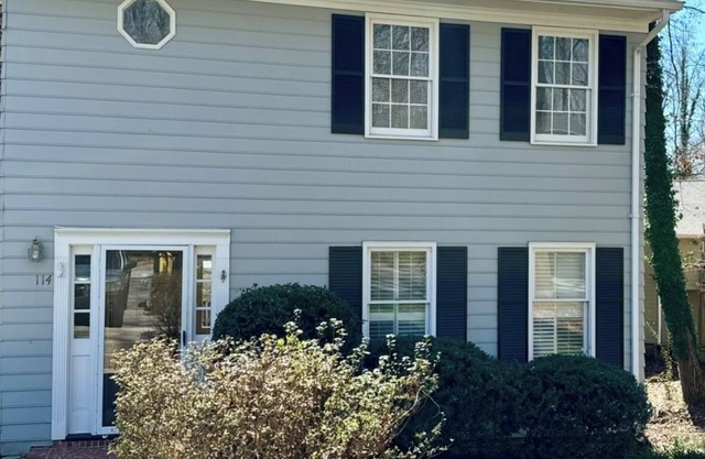 Stunning 3-Bedroom Retreat w/Cozy Fireplace & Sunlit Patio – Perfect Getaway!