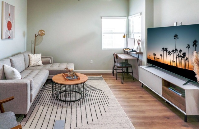 Cozy Newly Built 3BR near Disneyland & Beaches EV Charge + King Bed