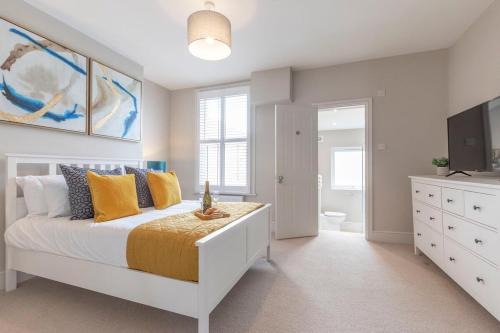 Stunning 5 Bed 4 Bath Period Home