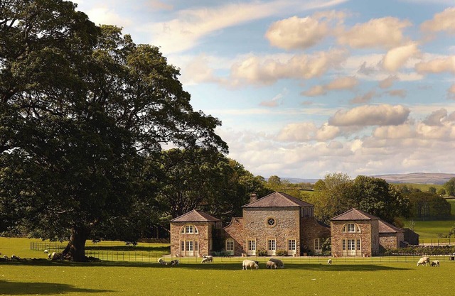 Stunning 6 bedroom retreat the heart of Yorkshire Dales