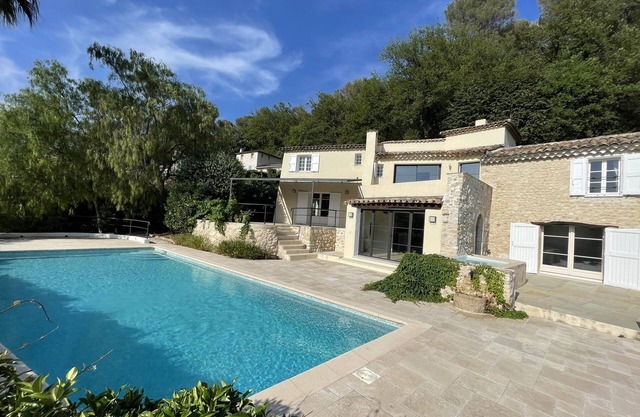Stunning 6 bedroom renovated villa in Saint Paul de Vence