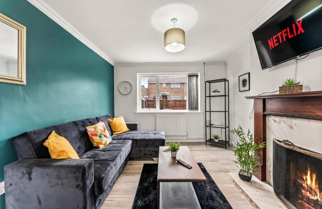 Stunning Abode in Ashford - Parking - Sleeps 7