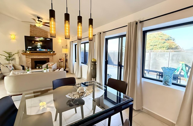 Luxurious 2 Bdrm- Ajijic - San Antonio - Walk to Everything - Short Stay Welcome