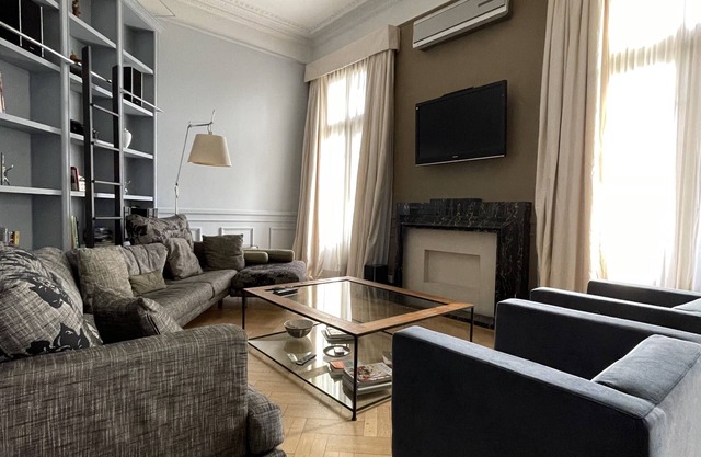 APT DE LUXE à Recoleta - 4BR 4BT - 2691 sq. Ft - AC / WIFI / CABLE / Maid - Voir les avis