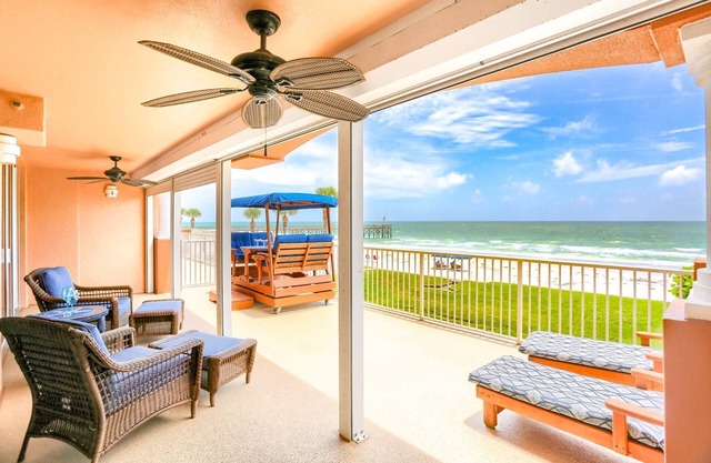 Superbe en bord de mer, immense balcon, W / D, Wi-Fi et câble gratuits, barbecue, 2 piscines, bain à remous, -La Contessa 110